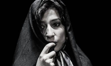 پیکر نیمه‌جان تئاتر ایرانی/ با نگاهی به اجرای «ناتمام»/آینا قطبی یعقوبی